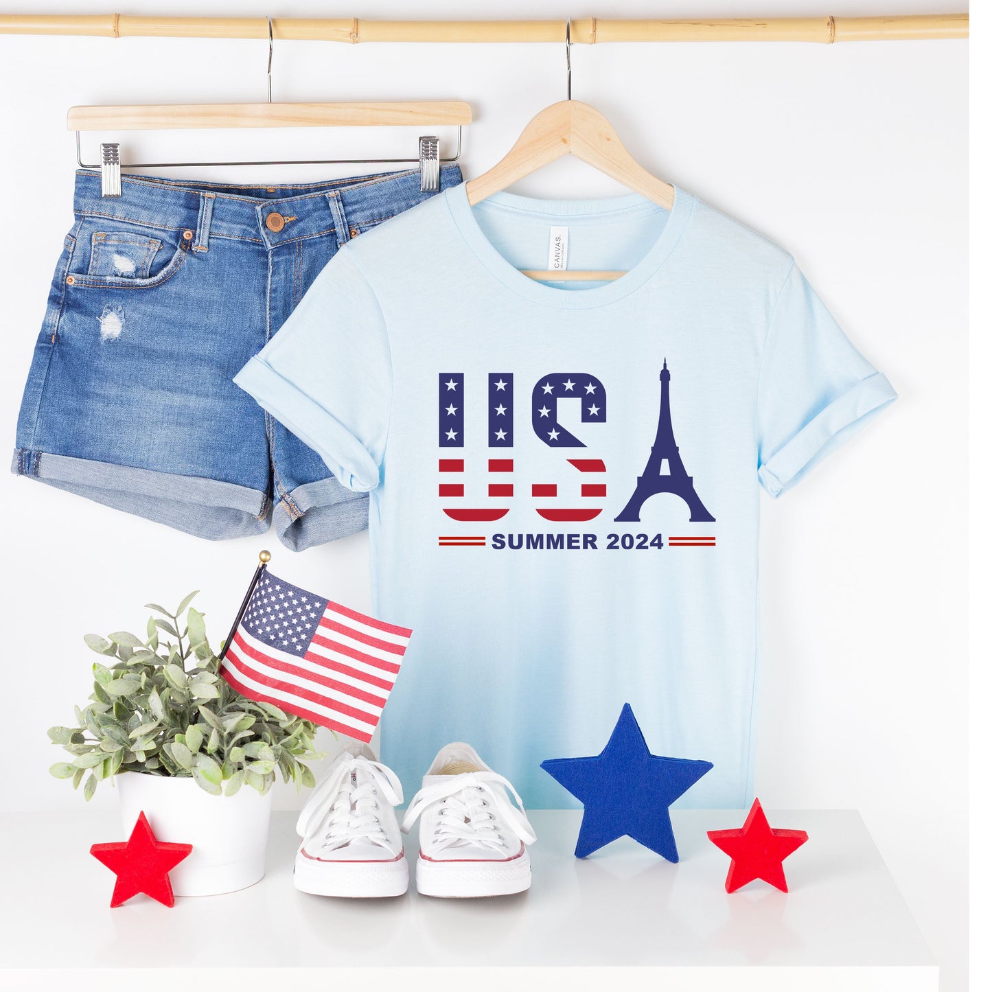 USA Eiffel Flag | Short Sleeve Crew Neck