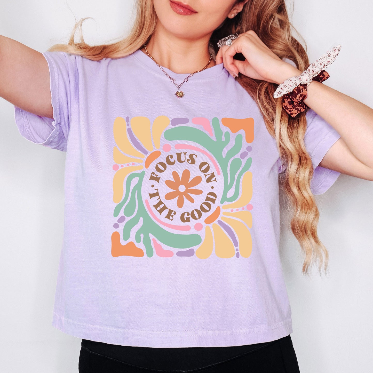 Boho Focus On The Good | Relaxed Fit Cropped Tee