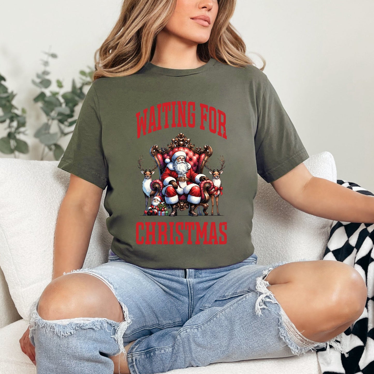 Waiting For Christmas Vintage | Short Sleeve Crewneck