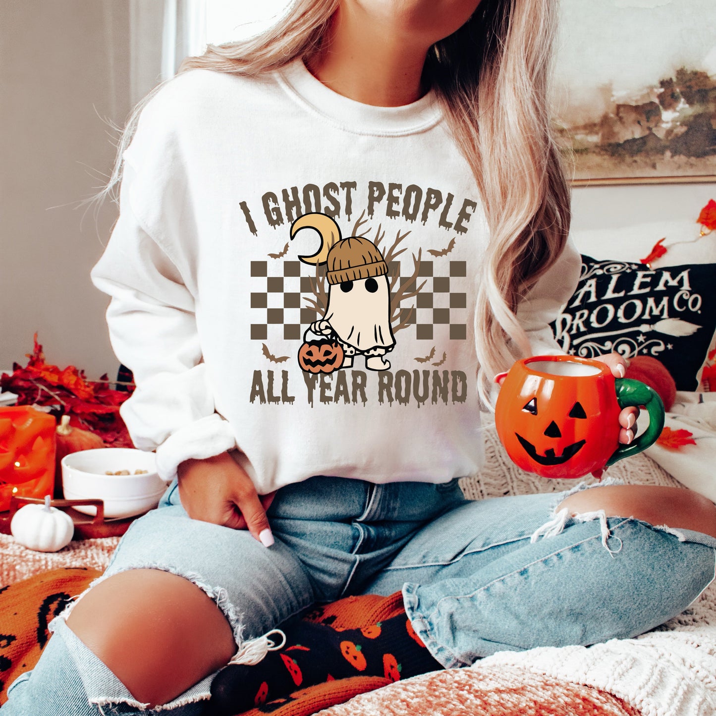 I Ghost People All Year Round | Sweatshirt