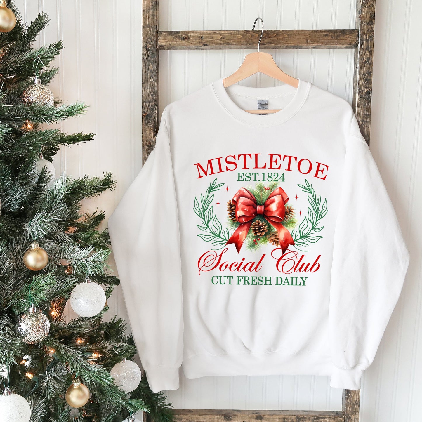 Coquette Mistletoe Social Club | Sweatshirt