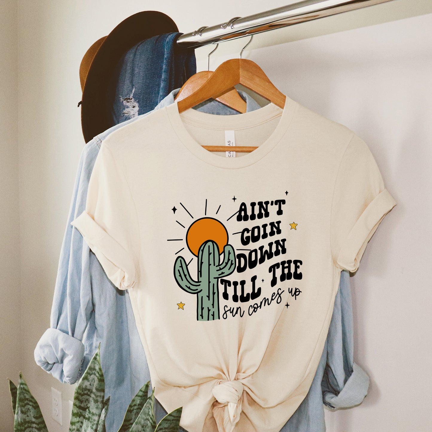 Ain't Goin Down Cactus | Short Sleeve Crewneck