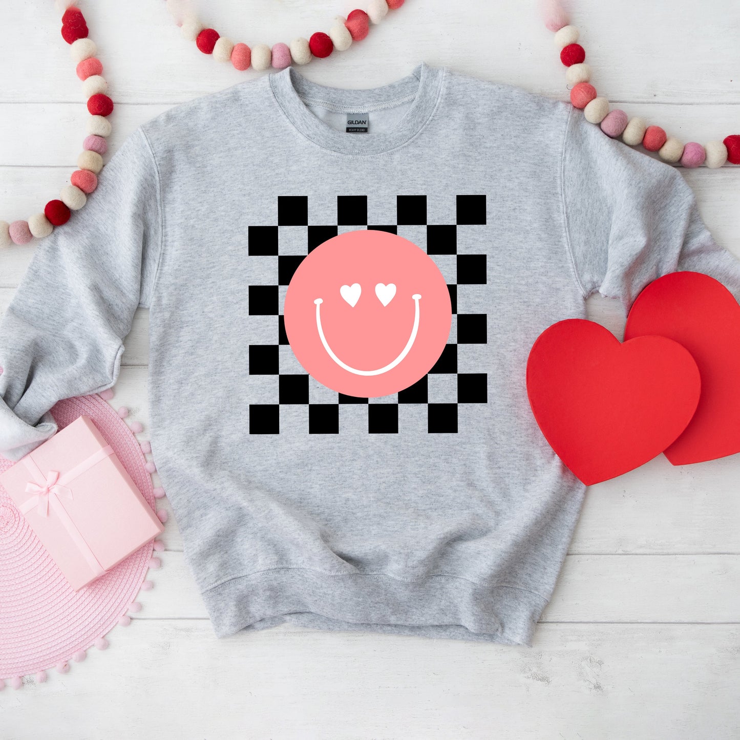 Valentines Pink Smiley | Sweatshirt