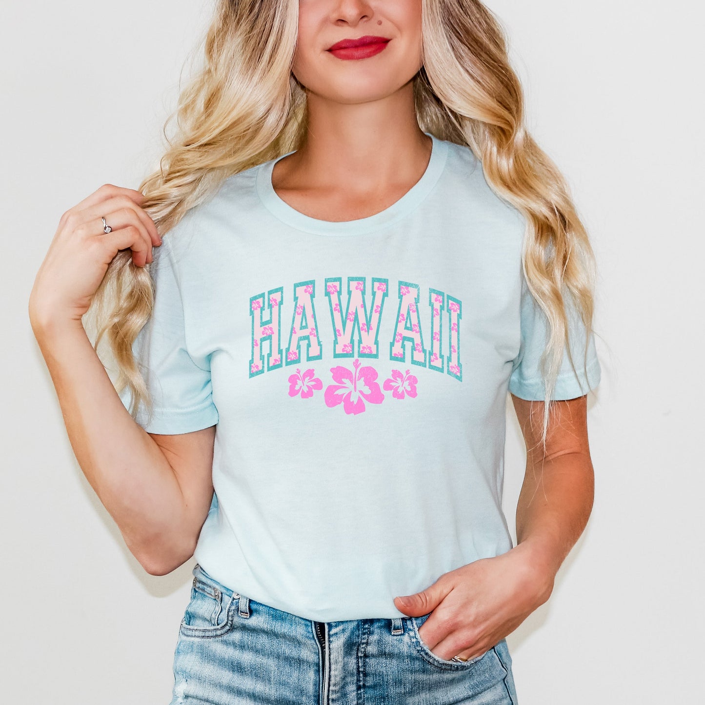 Hawaii Varsity Grunge | Short Sleeve Crewneck