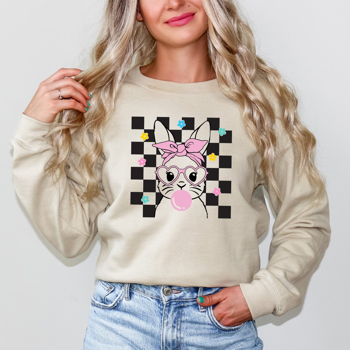 Checkered Groovy Bunny | Sweatshirt