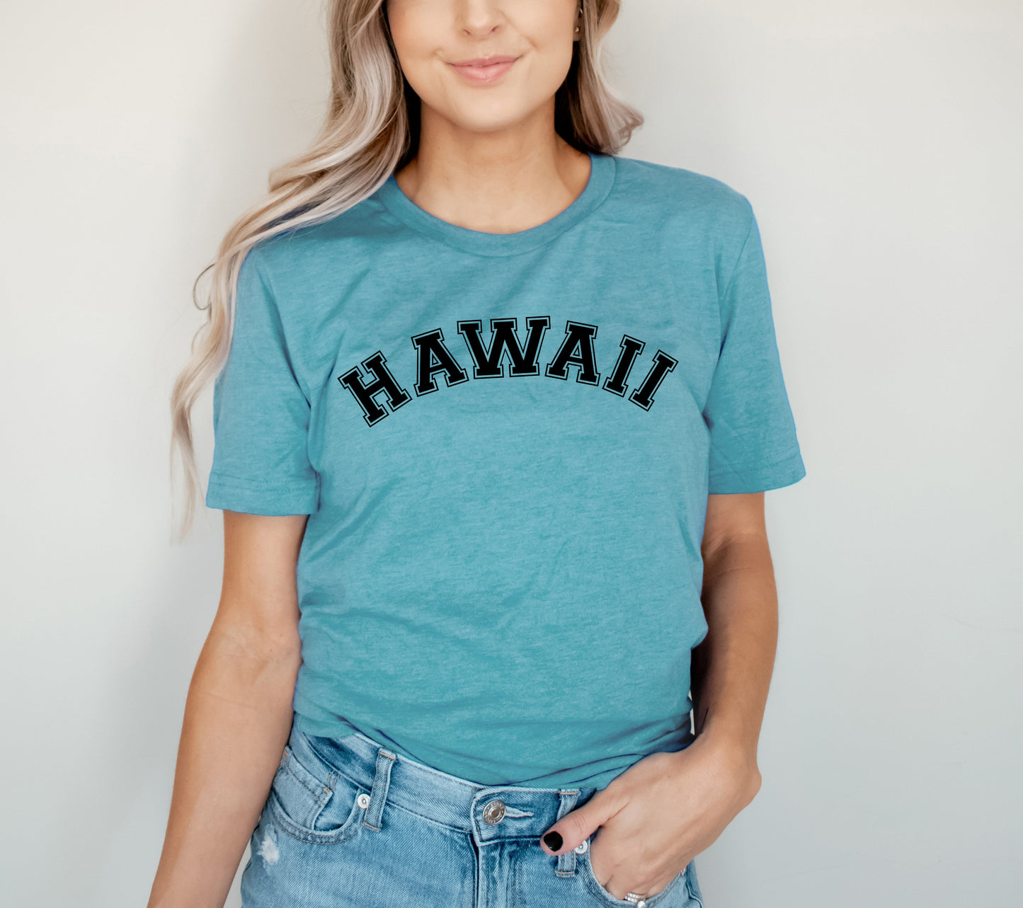 Hawaii Curved | Short Sleeve Graphic Tee