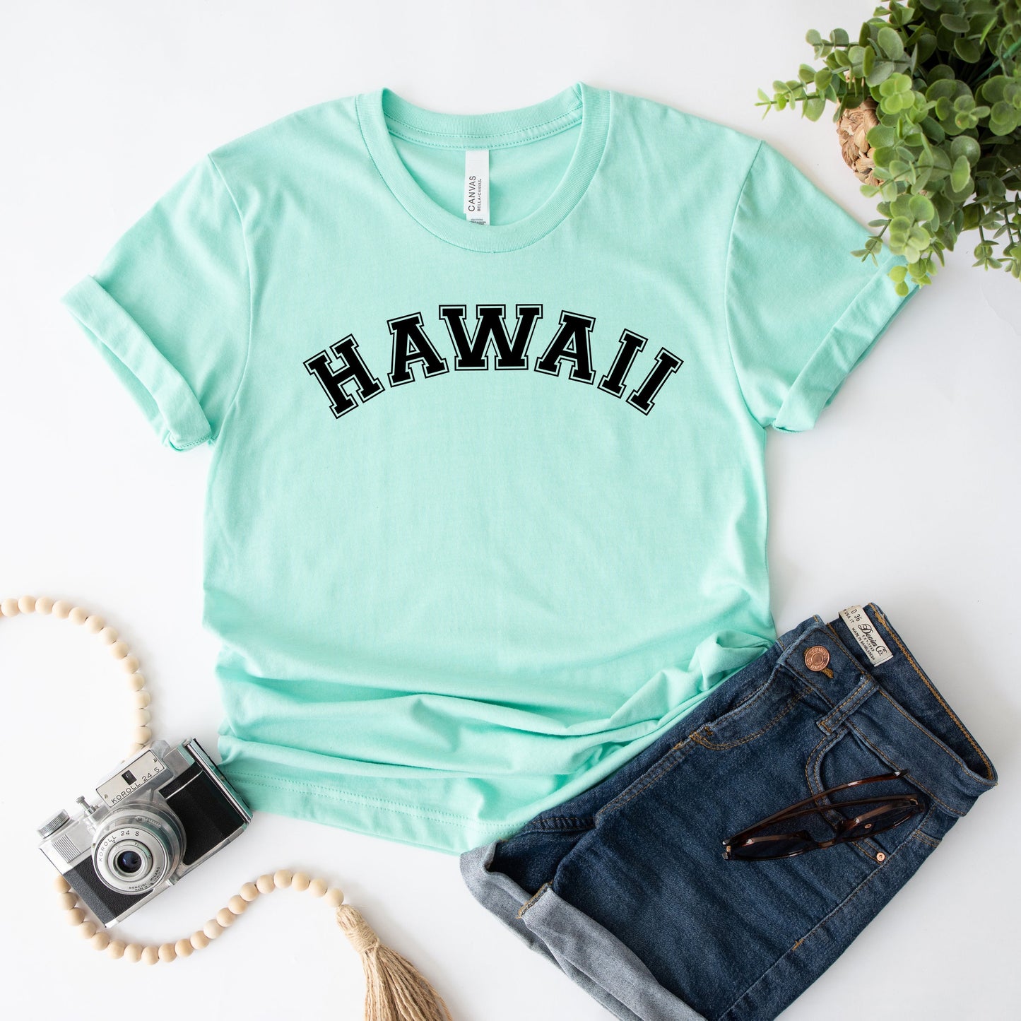 Hawaii Curved | Short Sleeve Graphic Tee