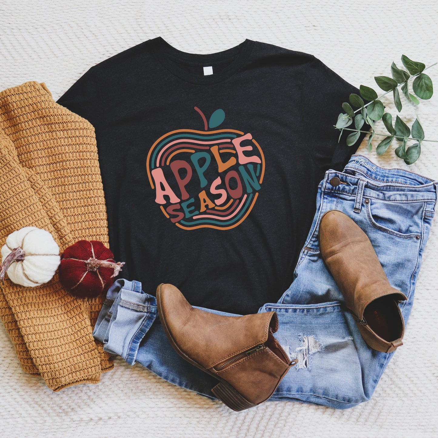 Apple Season Colorful | Short Sleeve Crew Neck