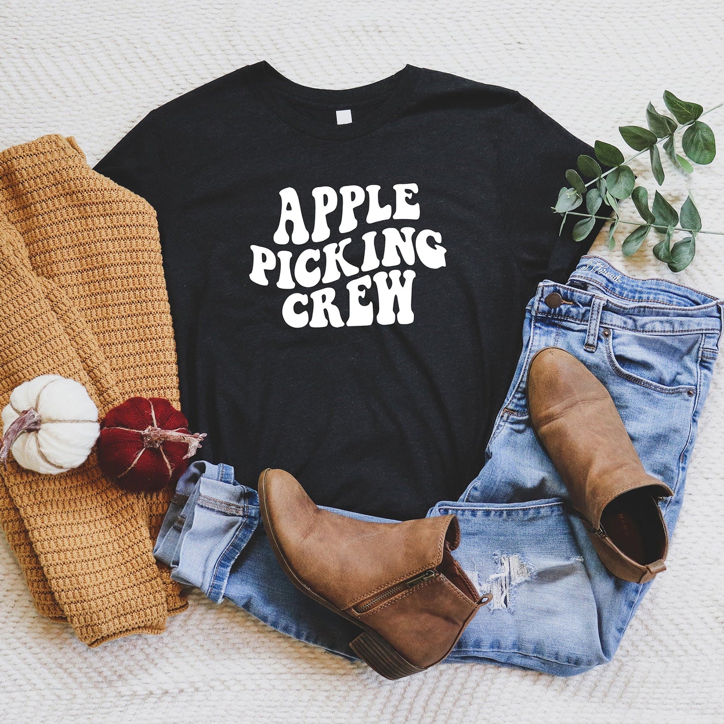 Apple Picking Crew Wavy | Short Sleeve Crew Neck