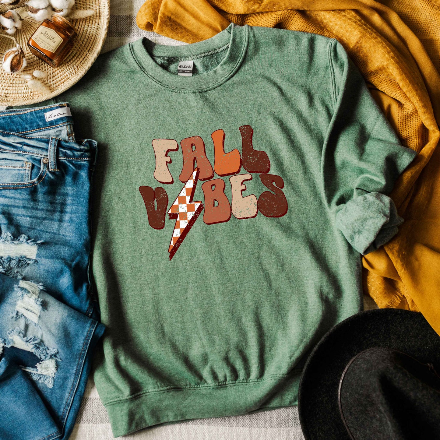 Retro Fall Vibes Wavy | Sweatshirt