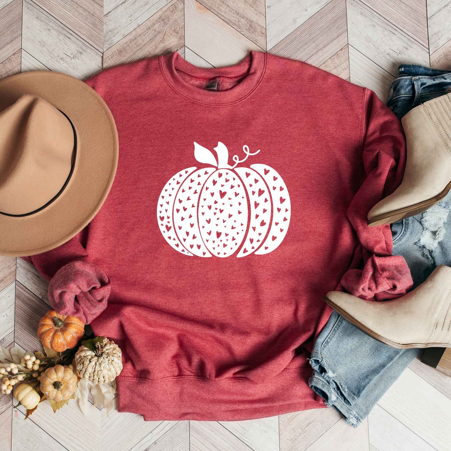 Heart Pumpkin | Sweatshirt